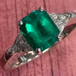 custom engagement ring chicago, emerald stone
